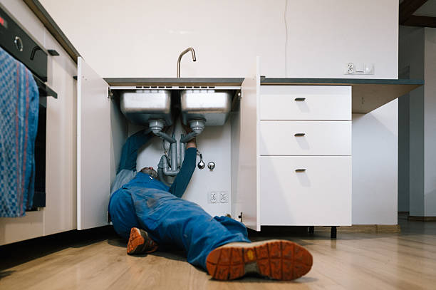 Professional Leak Detection technician working in South River, NJ